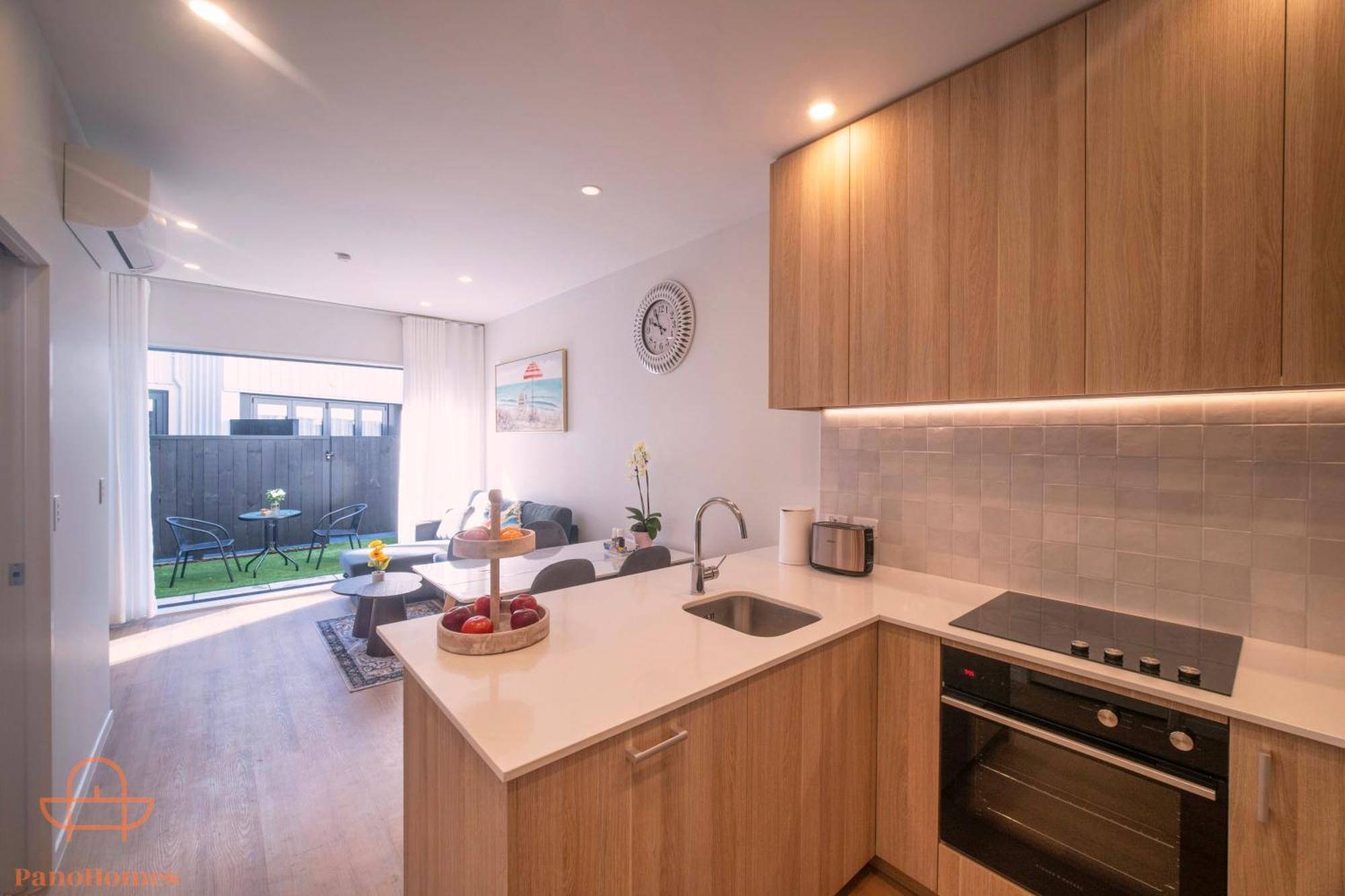 Modern Townhouse Close To City With Full Kitchen - Ellerslie Auckland Ngoại thất bức ảnh