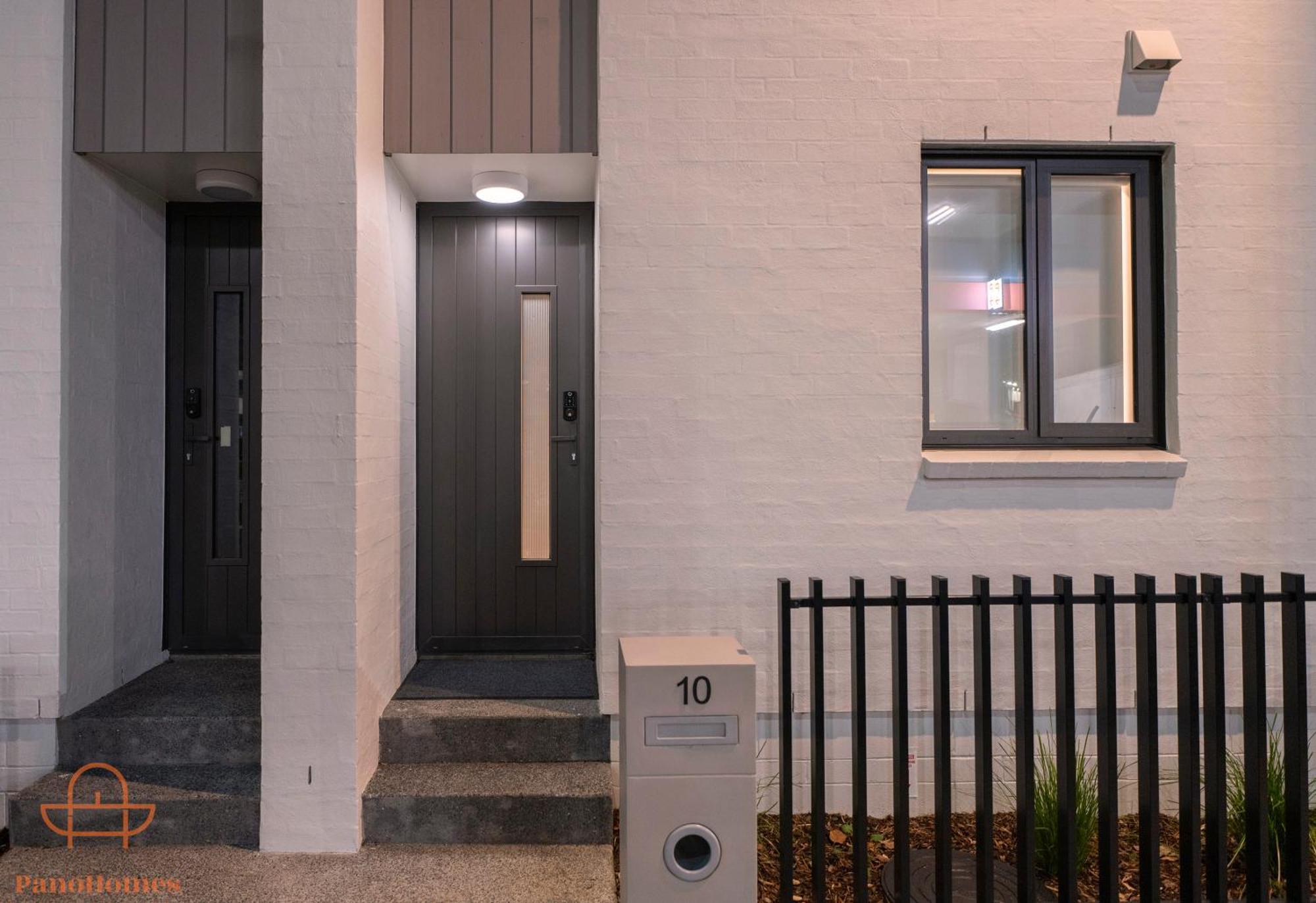 Modern Townhouse Close To City With Full Kitchen - Ellerslie Auckland Ngoại thất bức ảnh