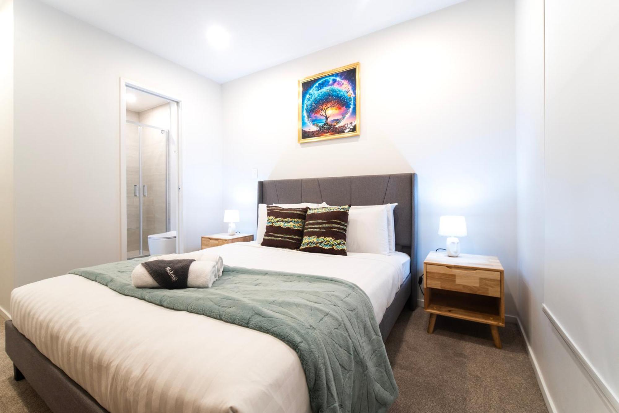 Modern Townhouse Close To City With Full Kitchen - Ellerslie Auckland Ngoại thất bức ảnh